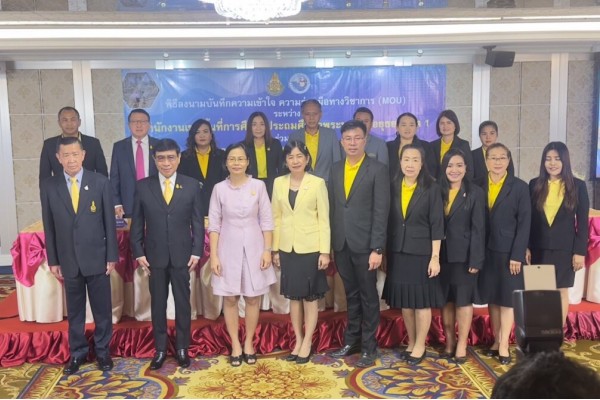 สถาบันพัฒนาคุณภาพวิชาการ ร่วมกับสำนักงานเขตพื้นที่การศึกษาประถมศึกษาพระนครศรีอยุธยา  เขต 1 พลิกโฉมคุณภาพการศึกษาไทยที่เน้นกระบวนการเรียนการสอนแบบผู้เรียนสร้างความรู้ด้วยตนเอง (Active Learning)