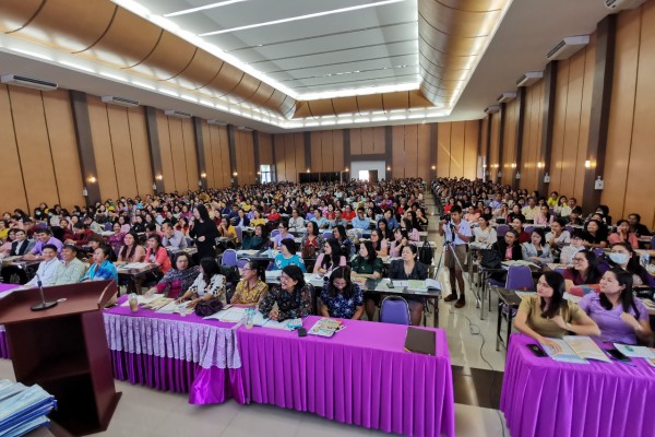 การยกระดับคุณภาพด้วยการพัฒนาครูตามหลักสูตรแนวใหม่ ที่เน้นความแตกต่างตามพหุปัญญา (MI) ณ โรงเรียนทุ่งสง อ.ทุ่งสง จ.นครศรีธรรมราช